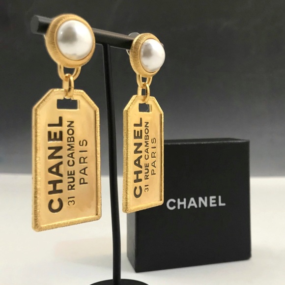 Chanel gold Pearl 31 Rue Cambon earrings jewelry - Picture 5 of 11